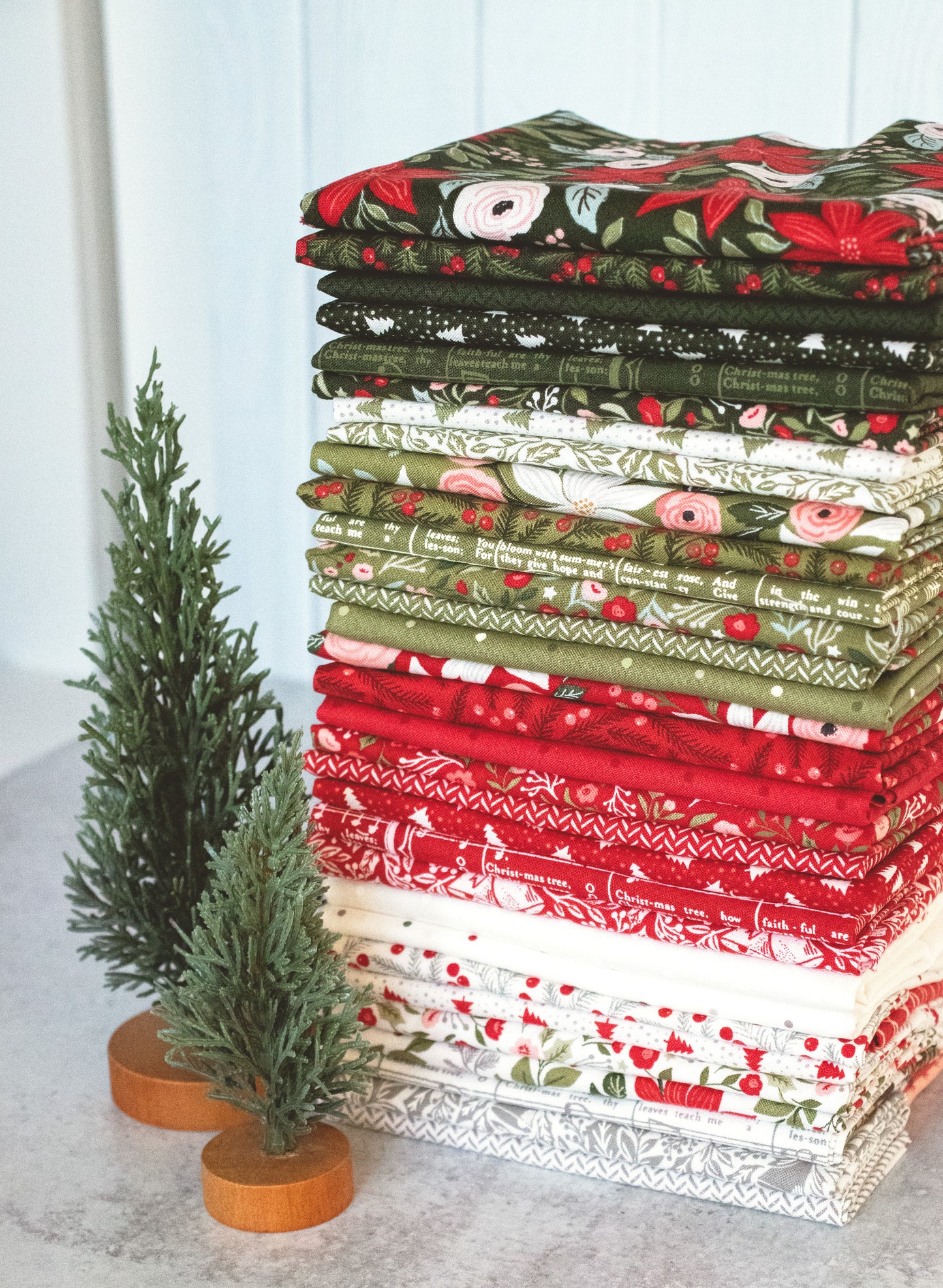 Berry & Pine Layer Cake Precut
