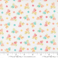 In The Garden by Corey Yoder Yardage Off White