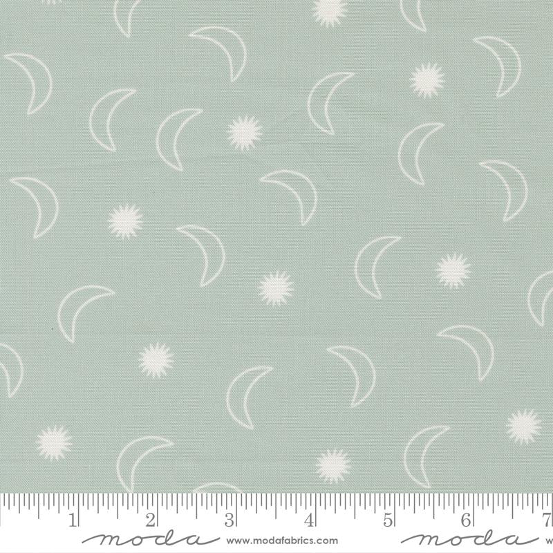 To The Moon and Back in Grass with Moon yardage